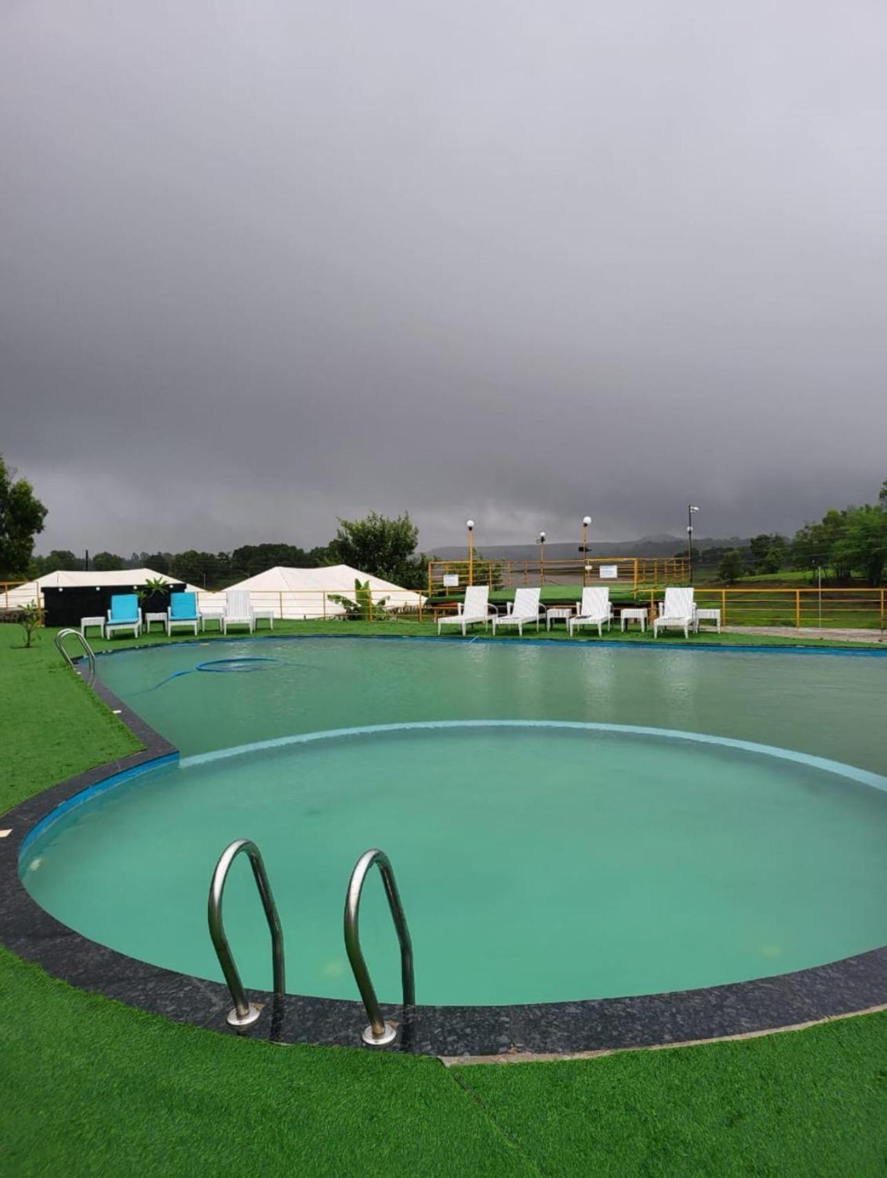 Amigos Lake Resort-Igatpuri, Maharashtra Ngoại thất bức ảnh