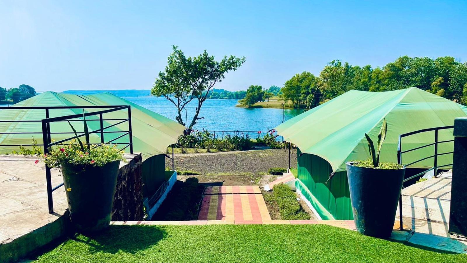 Amigos Lake Resort-Igatpuri, Maharashtra Ngoại thất bức ảnh